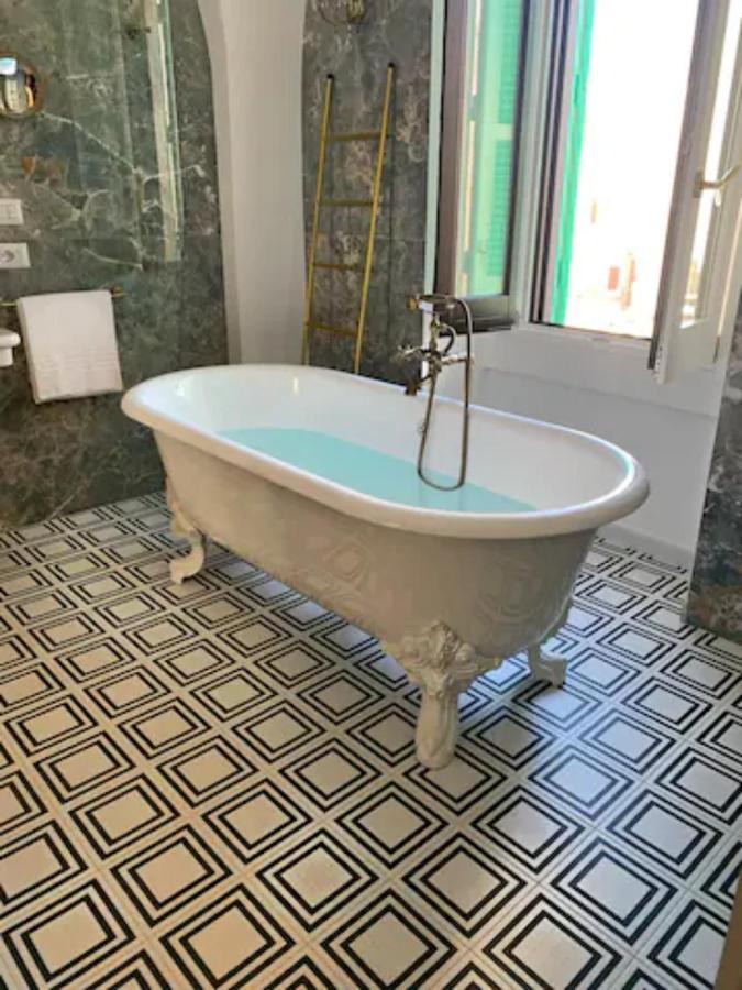 The Duchess's View: Luxurious Flat In Historical Centre Polignano a Mare