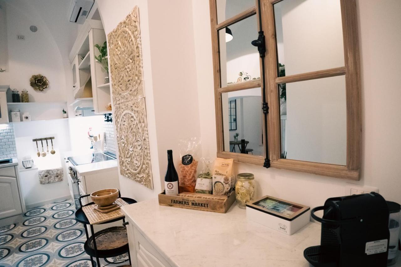 Apartment The Duchess's View: Luxurious Flat In Historical Centre Polignano a Mare