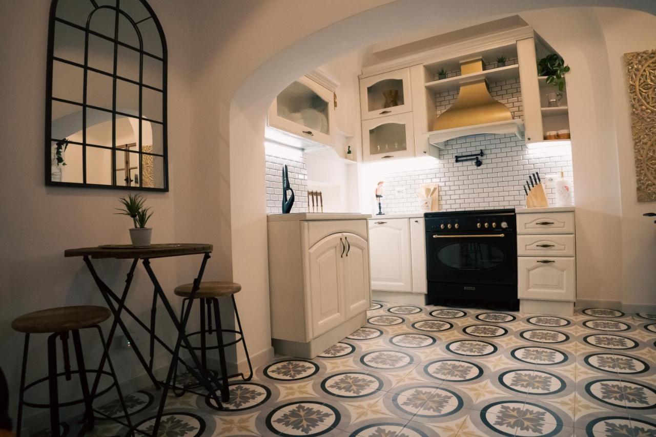 The Duchess's View: Luxurious Flat In Historical Centre * Polignano a Mare